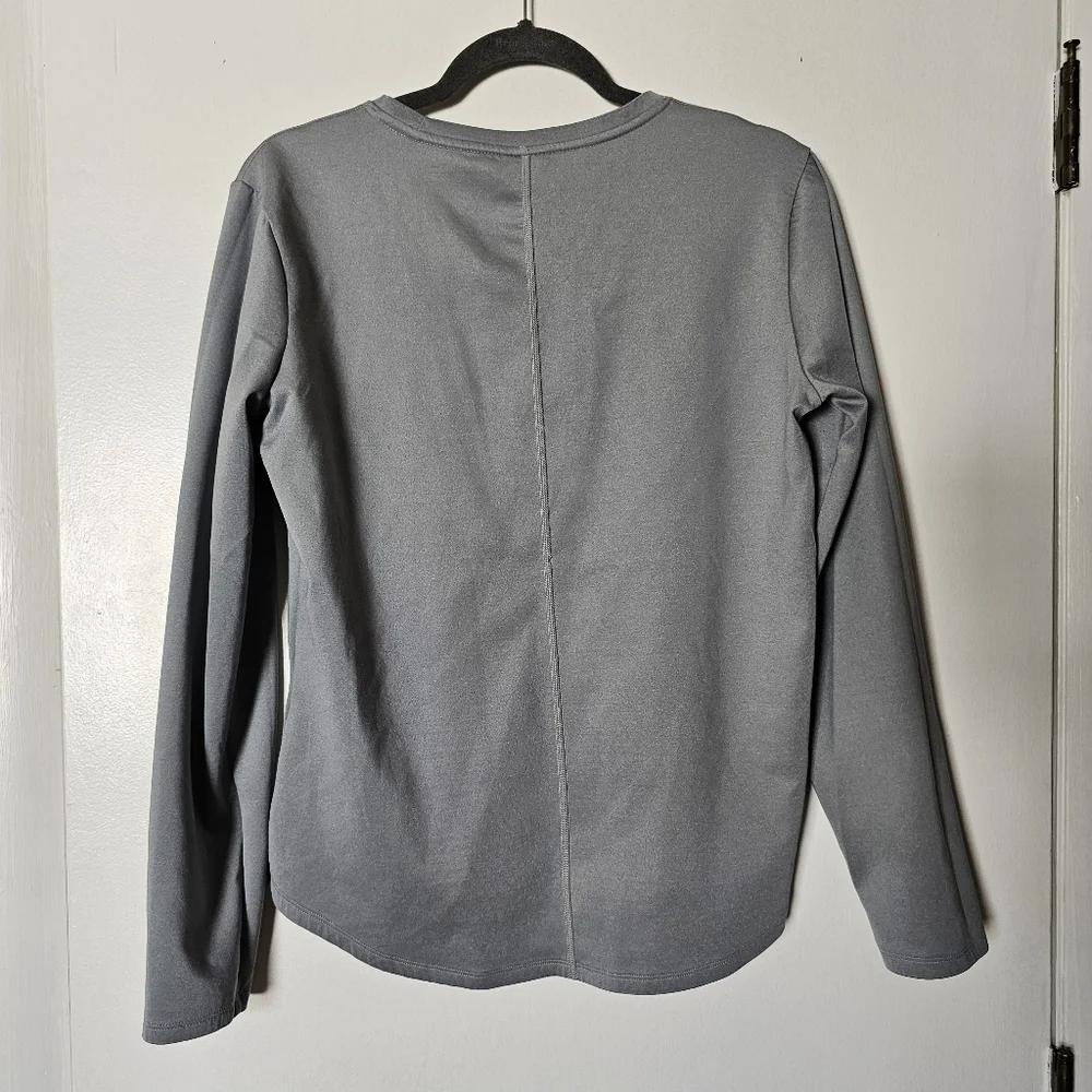 NWOT Nike therma-fit gray soft fleece warm crewneck stretchy longsleeve Size M - Picture 6 of 7
